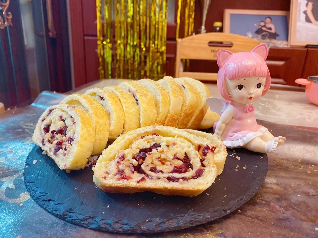 花生蔓越莓欧包