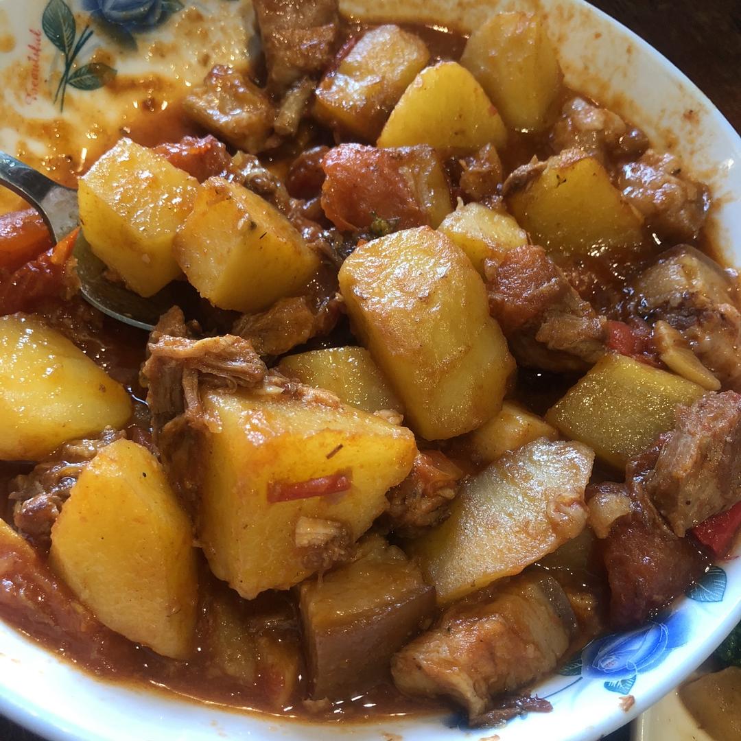 西红柿土豆炖牛肉