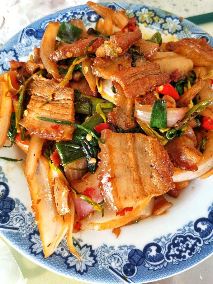 厨师长教你：“回锅肉”的正宗做法，先收藏