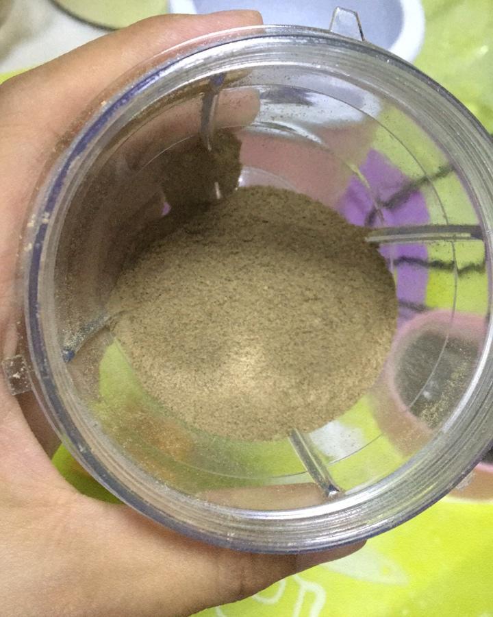 宝宝补铁辅食--猪肝粉