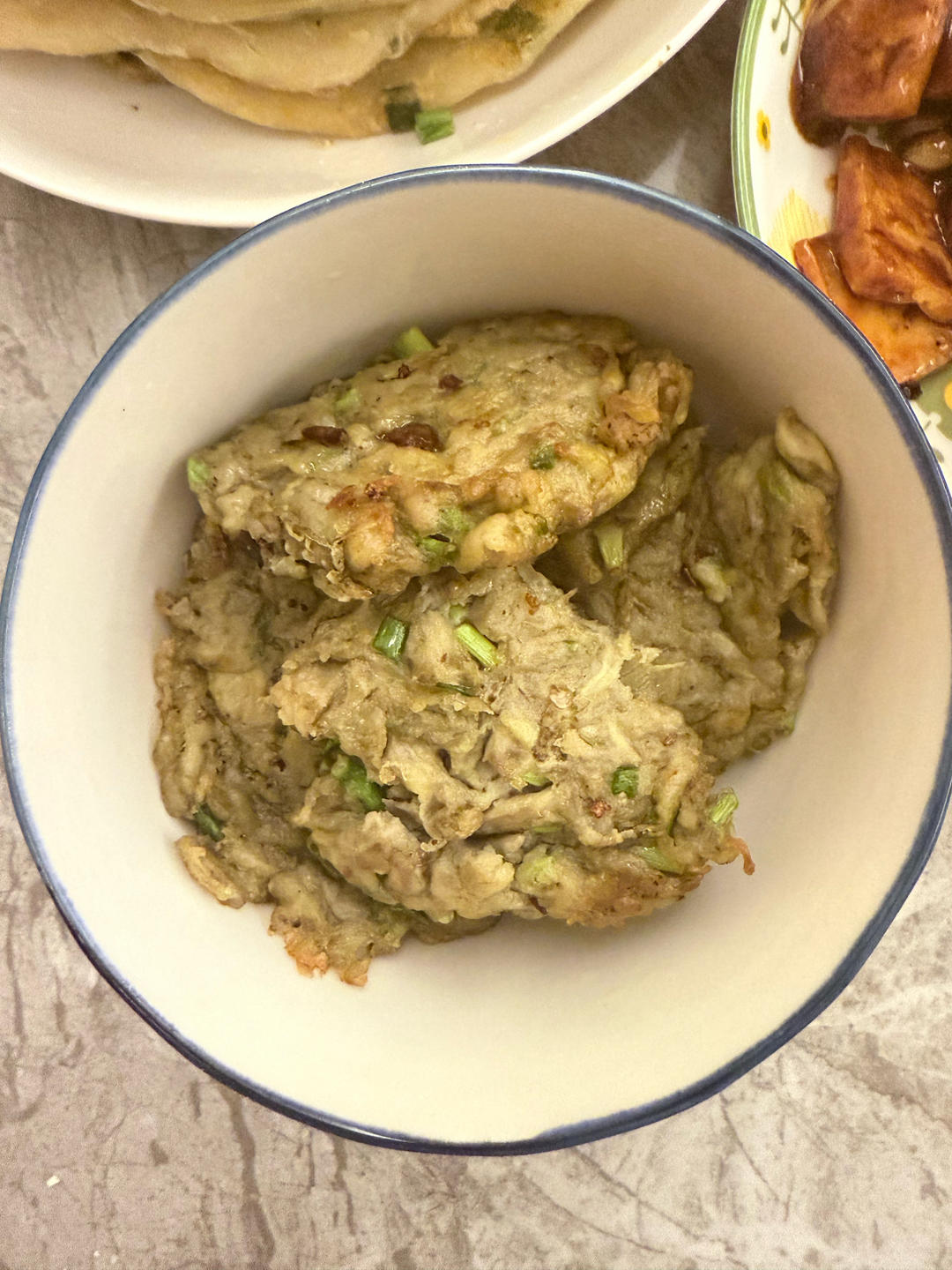 金黄诱人茄子鸡蛋饼