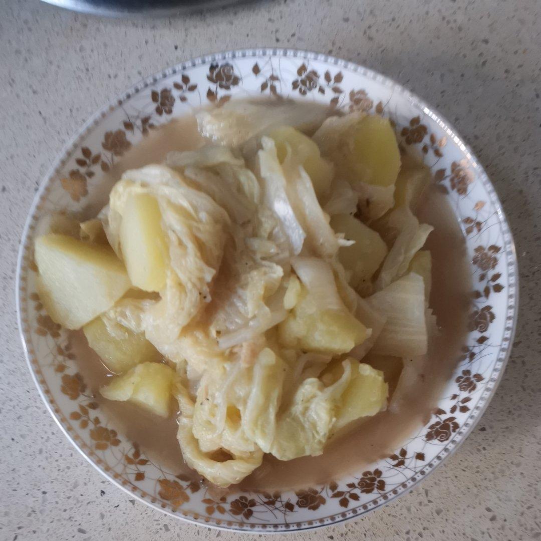 东北菜馆不再做的白菜炖土豆，易上手好吃版