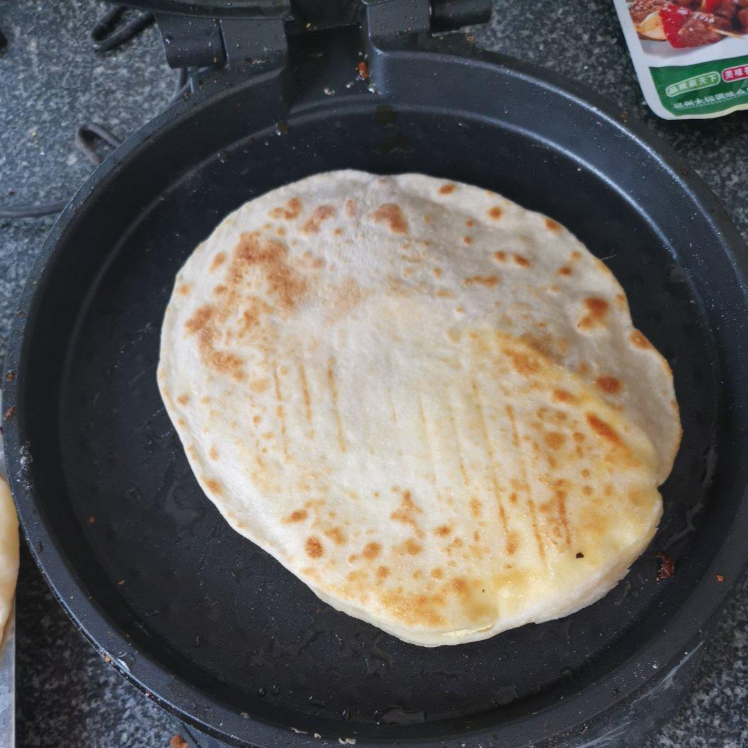 中式主食26:  鸡蛋灌饼（兼蒸饺皮）