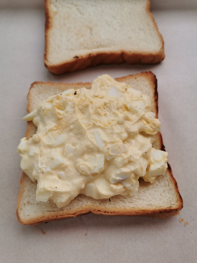 蛋黄酱火腿三明治的做法 步骤3