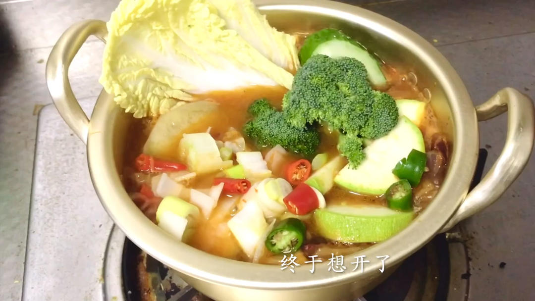 简单美味韩式辣白菜汤