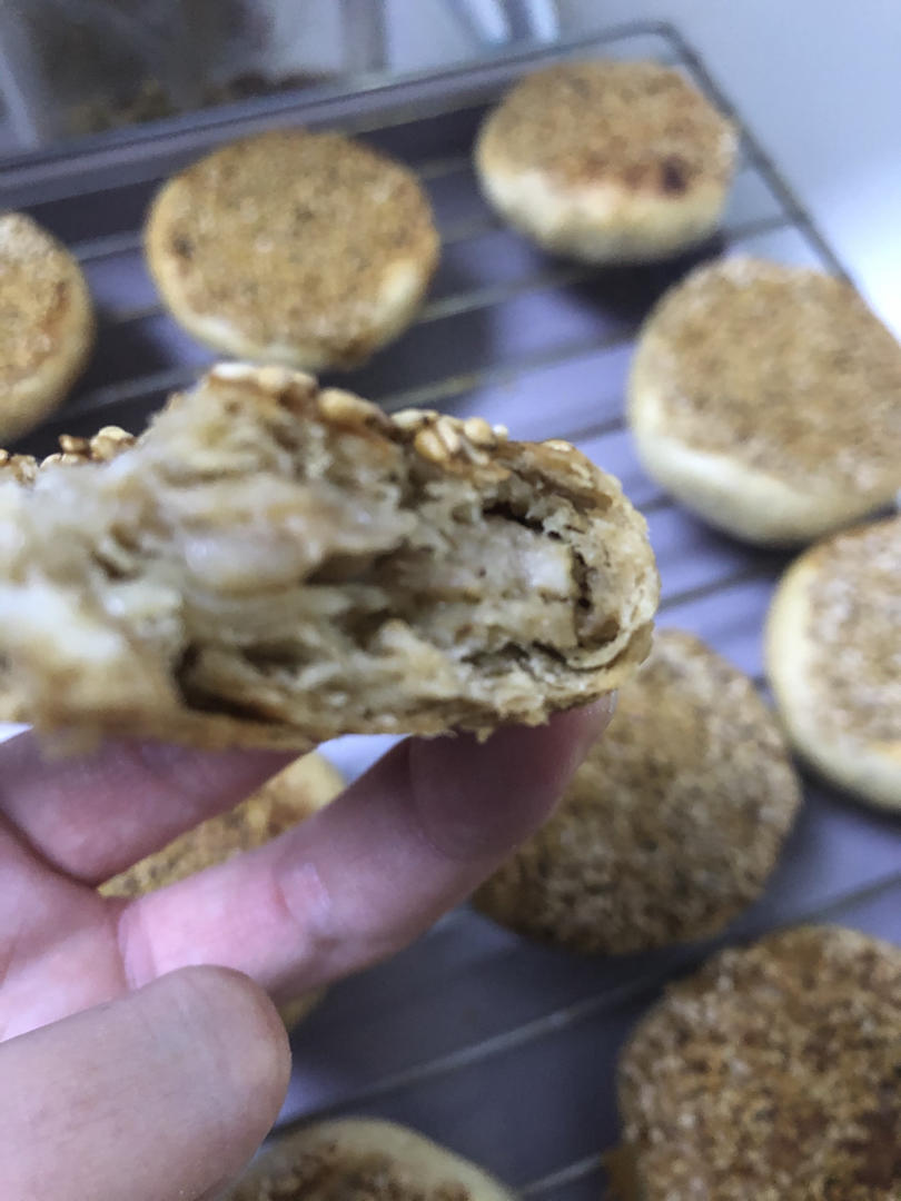 老北京麻酱烧饼-附肉烧饼