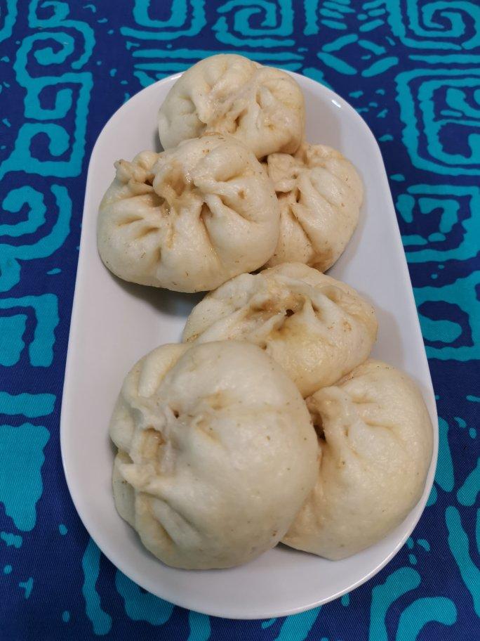 鲜肉包子