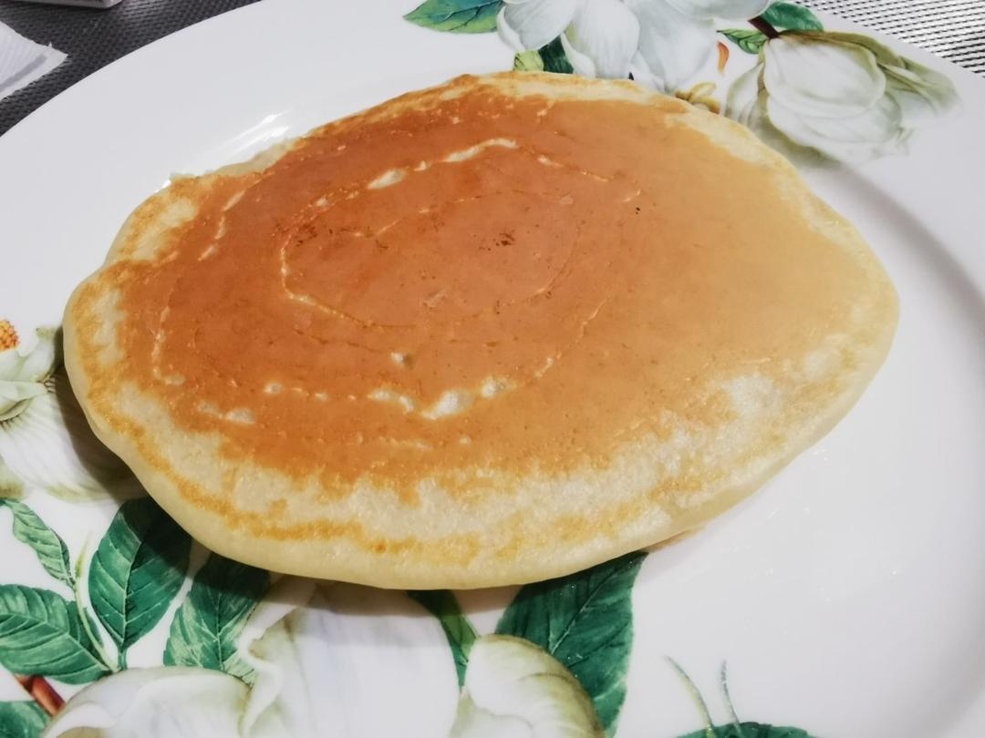 【减脂早餐】无油香蕉松饼（超简单）