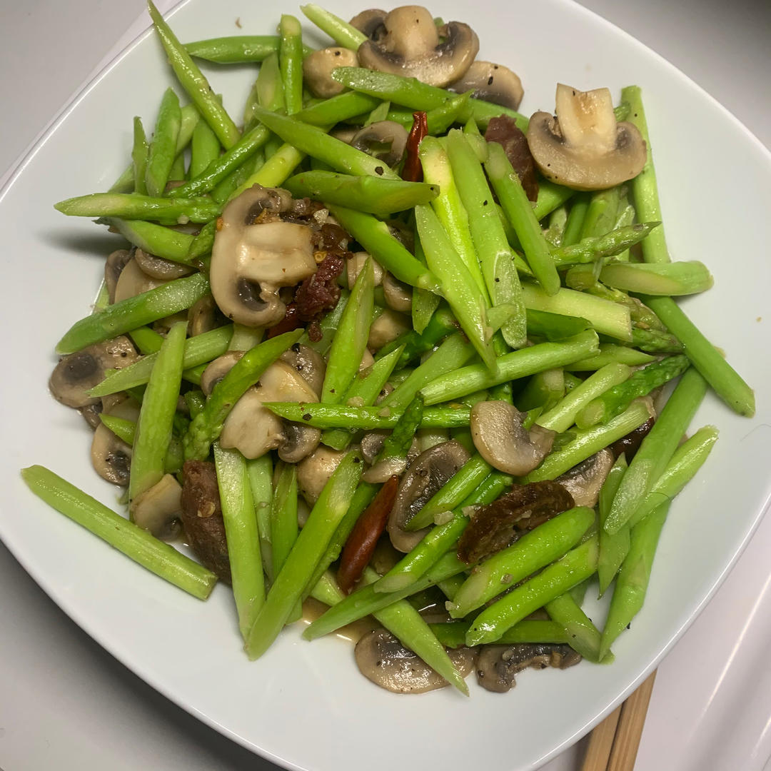 教你做最好吃的芦笋炒蘑菇 新手速get！