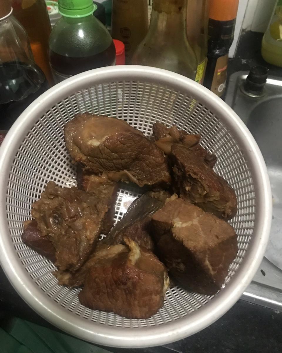 卤牛肉