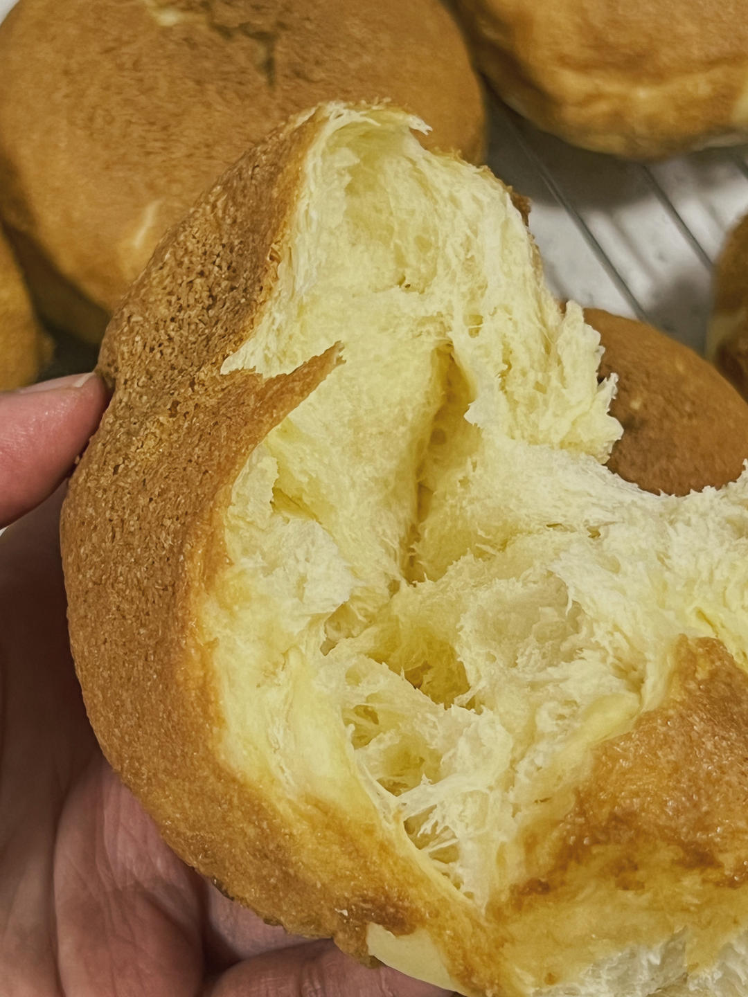 出炉就被抢光的咖啡控面包，巨好吃的咖啡酥皮面包