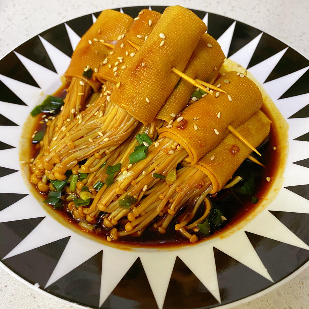 金针菇豆皮卷