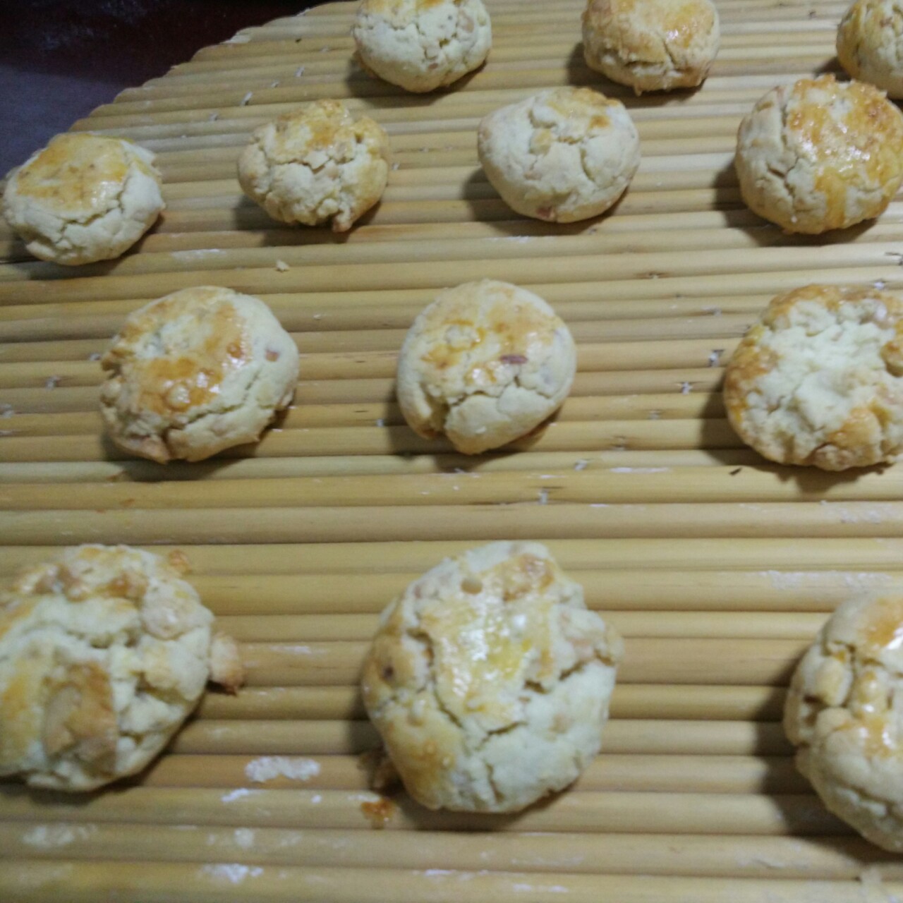 美味花生小小酥