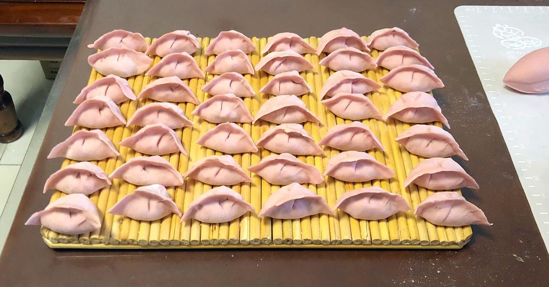 香菜猪肉饺子