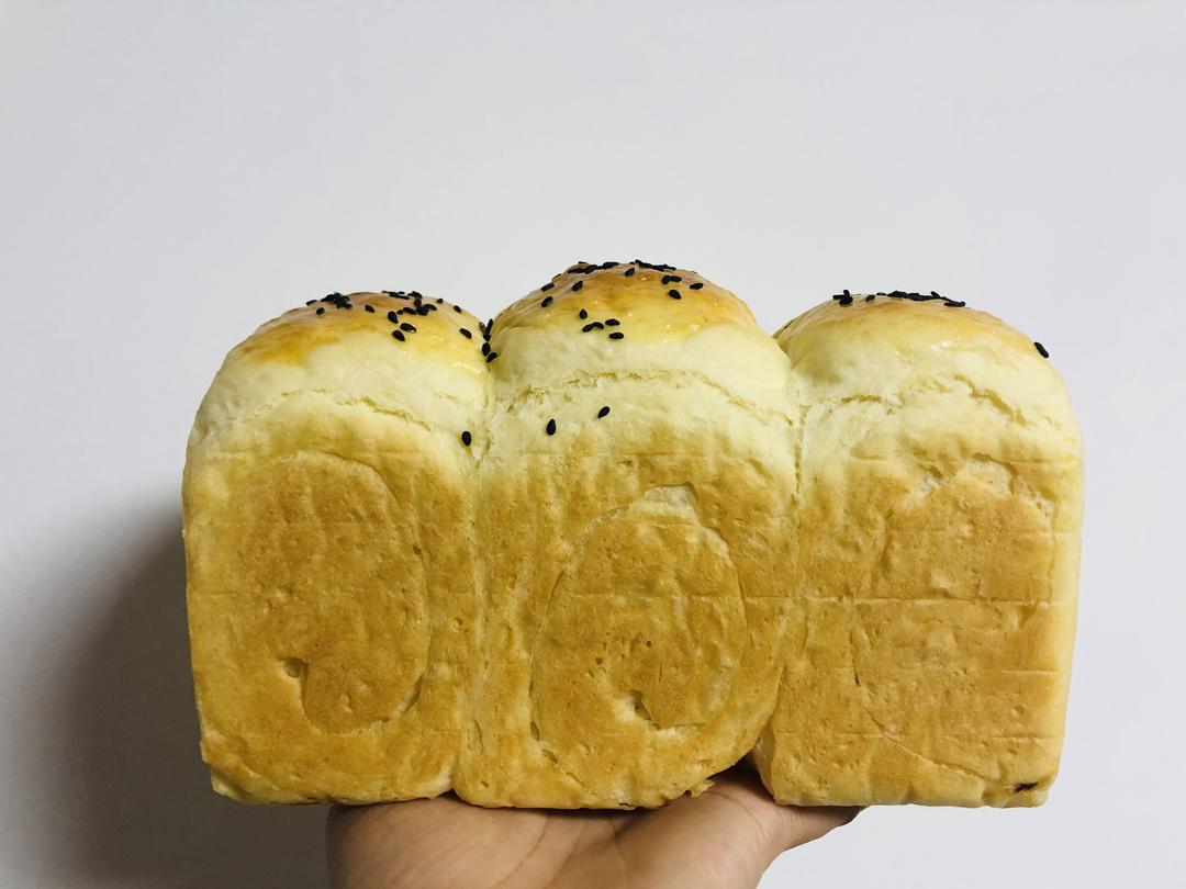 纯奶手撕吐司的做法 步骤1