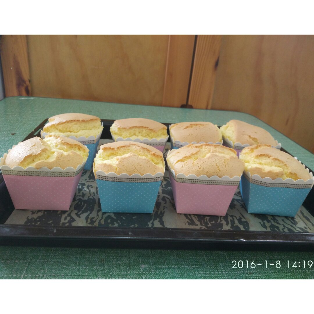 蛋香十足の海绵杯子蛋糕，伴手礼好选择。