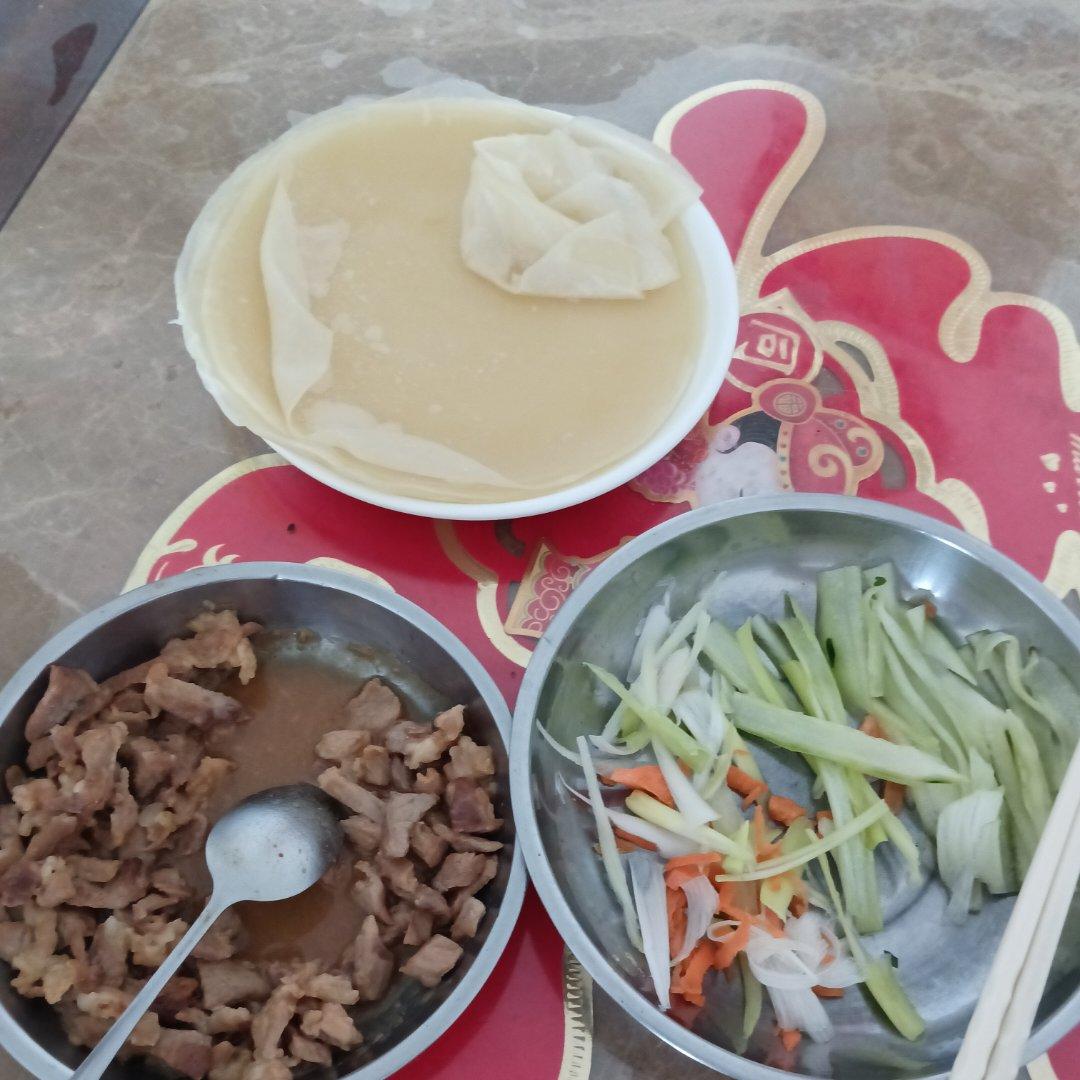 好吃到舔手的酱肉丝