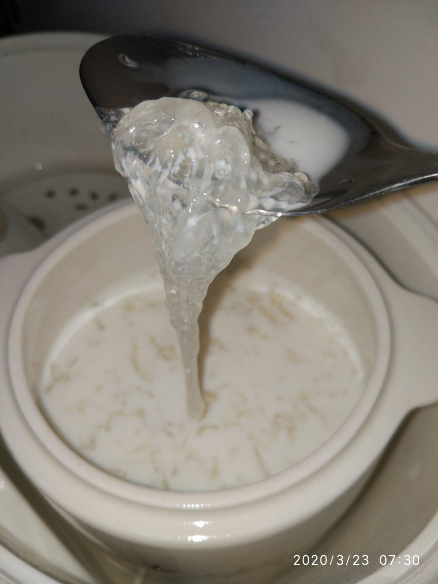 燕窝的泡发和炖煮