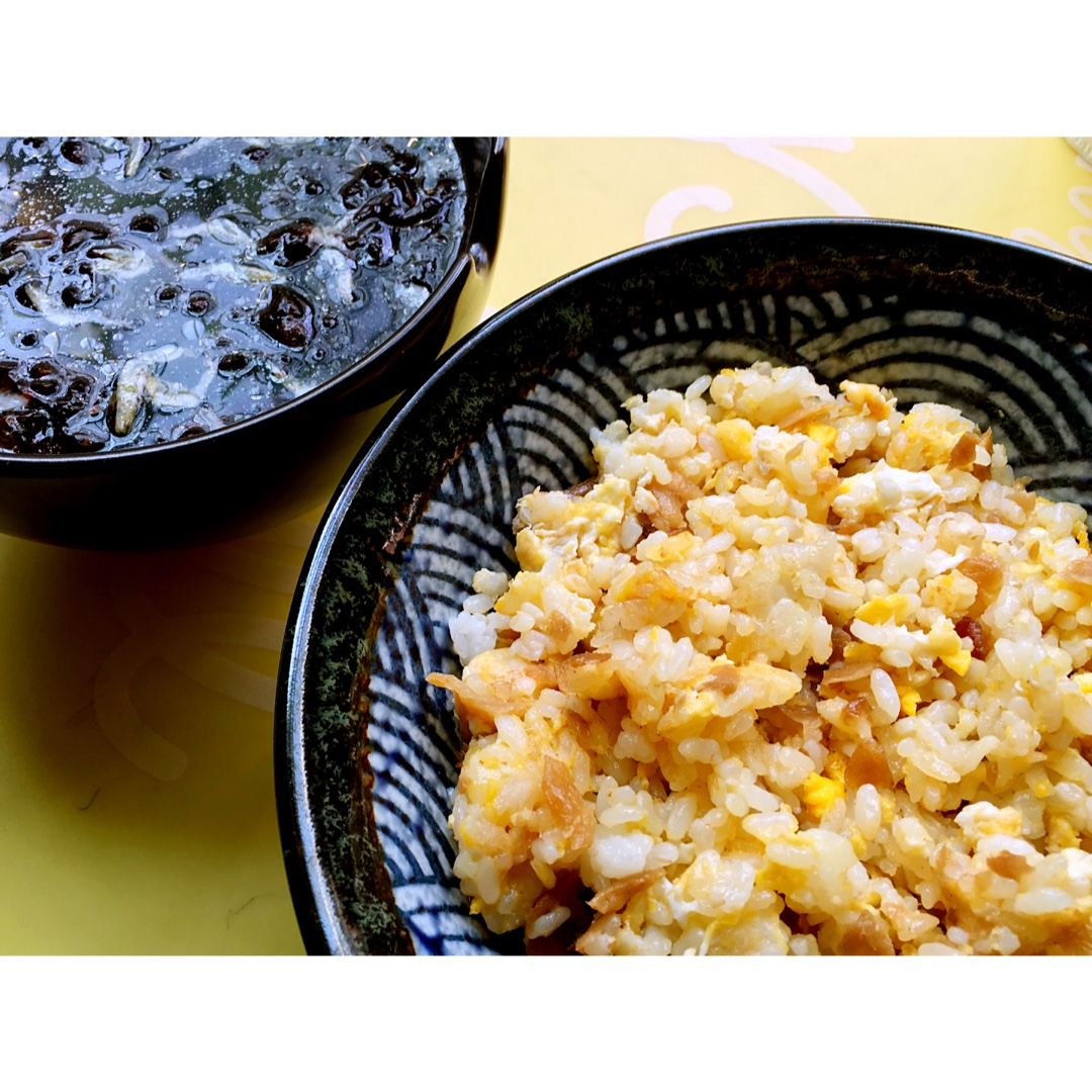 echo有只小猩猩做的菜脯炒饭