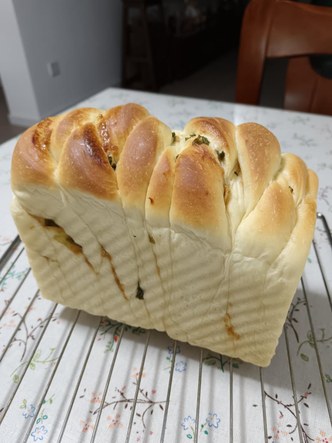 香葱肉松手撕吐司