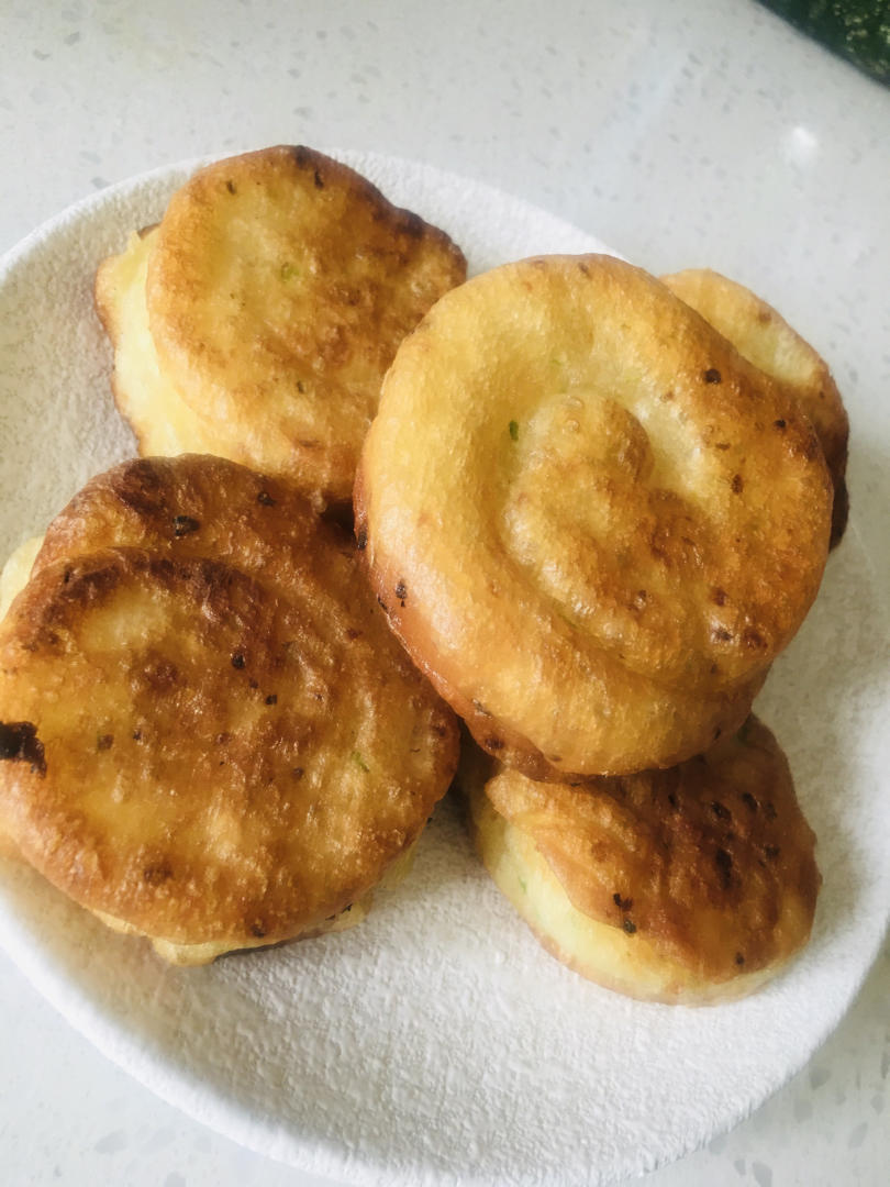 手不粘面的葱花饼