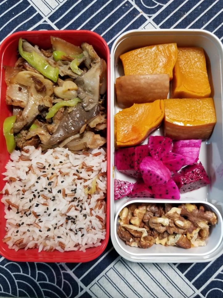 爱心便当之平菇炒肉