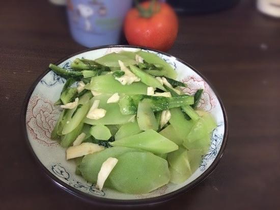 素炒莴笋---瘦身食谱