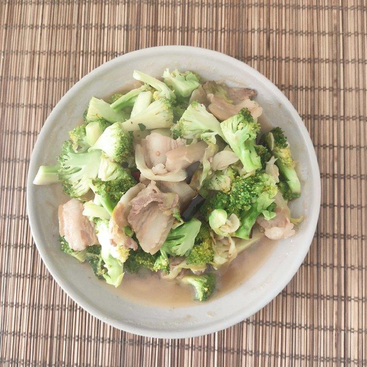 干煸菜花（花菜炒肉）