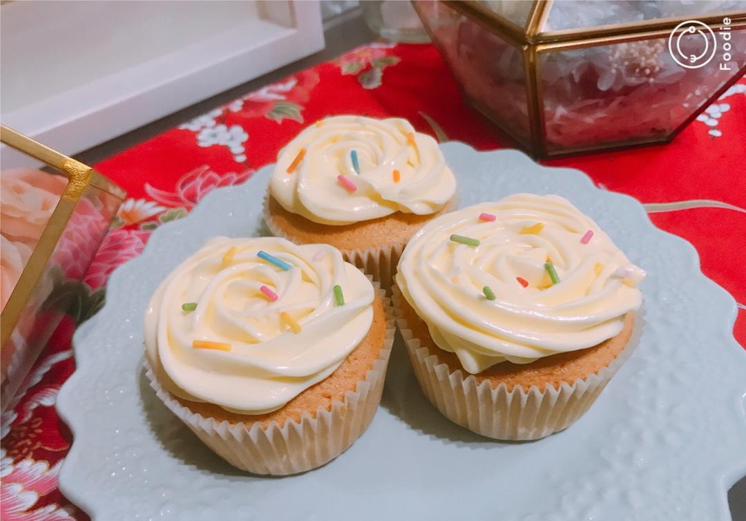 淡奶油奶油霜(适合裱花)