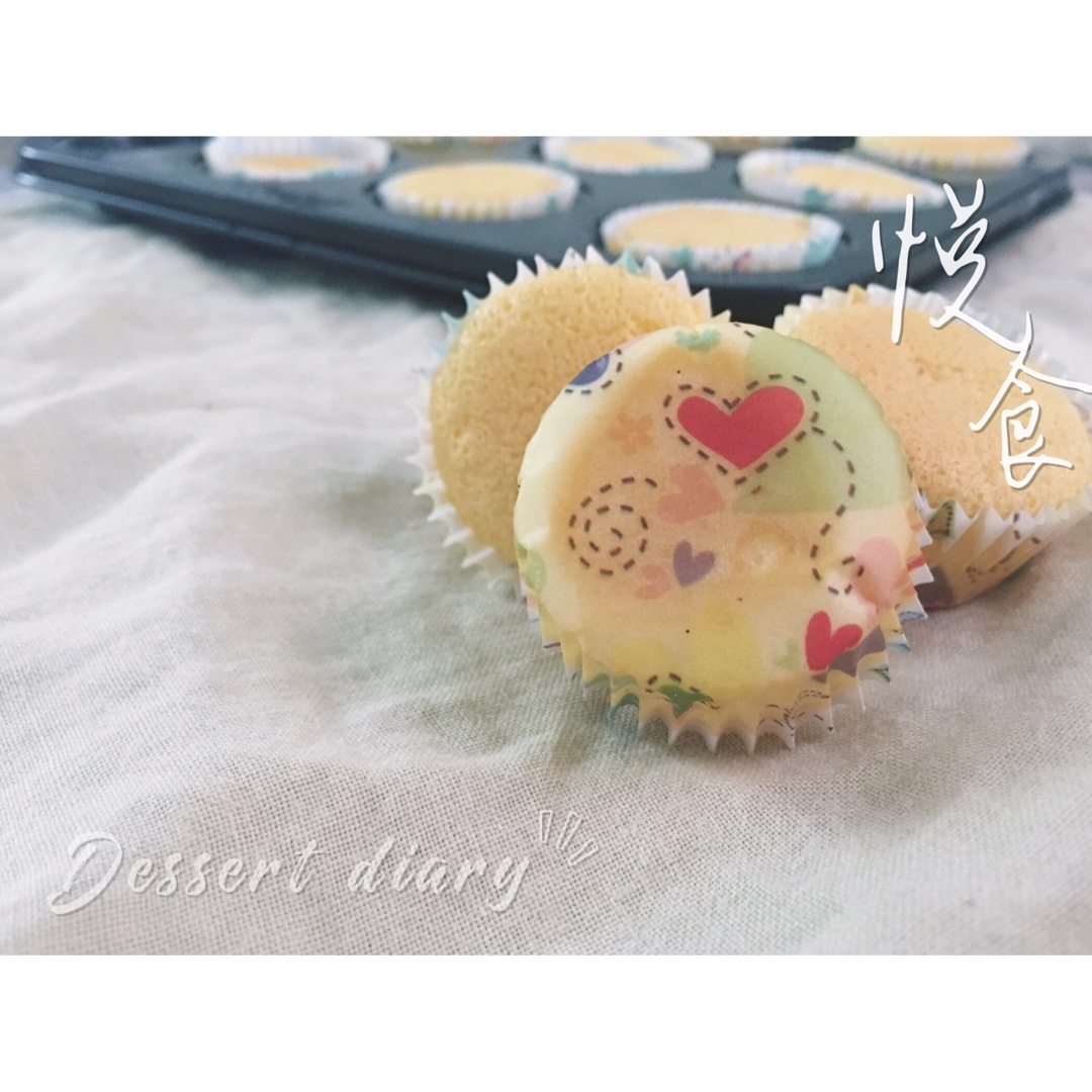 戚风杯子蛋糕^_^不开裂不回缩喔～