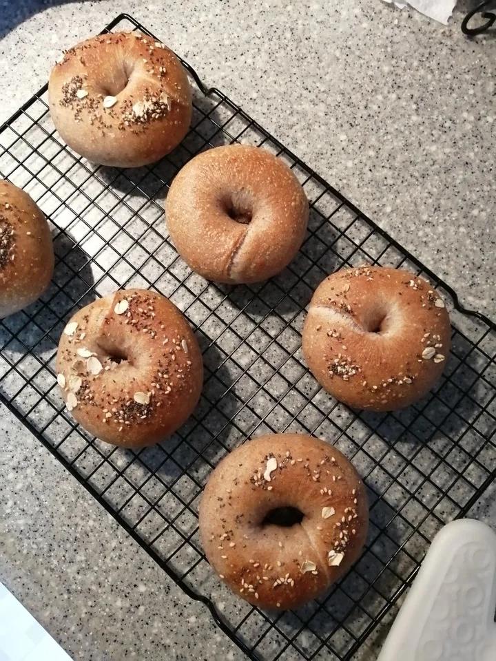 （无油）全麦黑麦贝果bagel~咬劲十足，越嚼越香