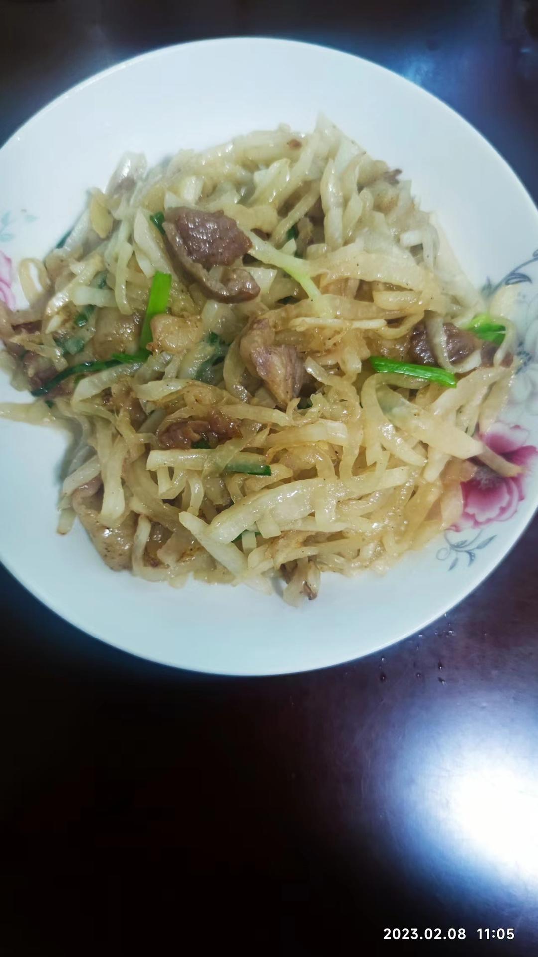 白萝卜丝炒牛肉