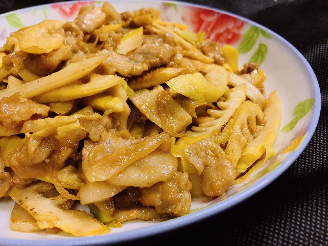 春笋炒五花肉的做法