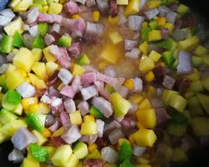 冬日里的一碗绿肥红瘦——咸肉菜饭的做法 步骤3