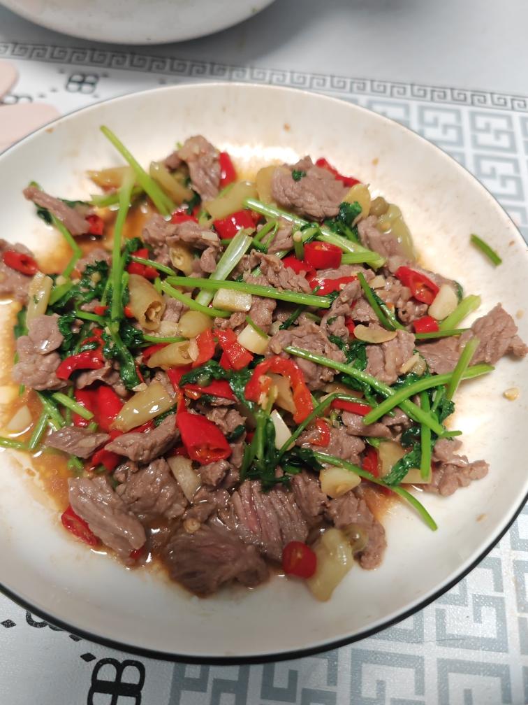 小炒黄牛肉