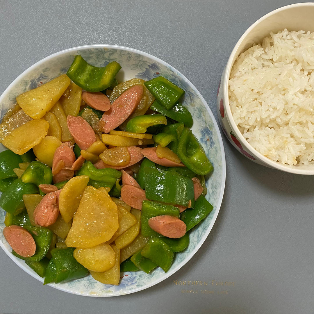 土豆片炒火腿肠