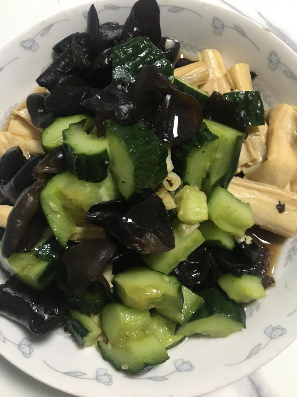 开胃解腻的腐竹凉拌黄瓜黑木耳‼️巨好吃爽脆
