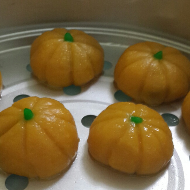 南瓜豆沙包