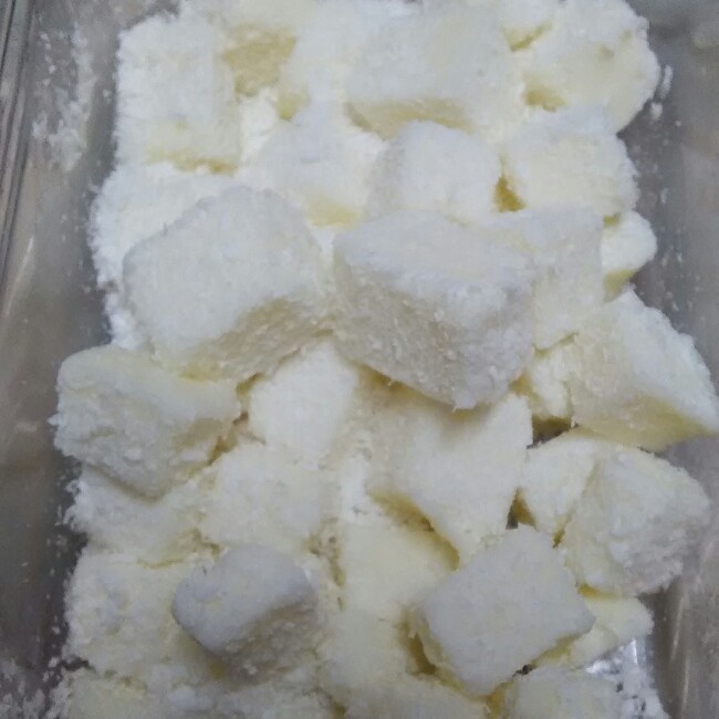 完胜85度C牛奶椰丝小方