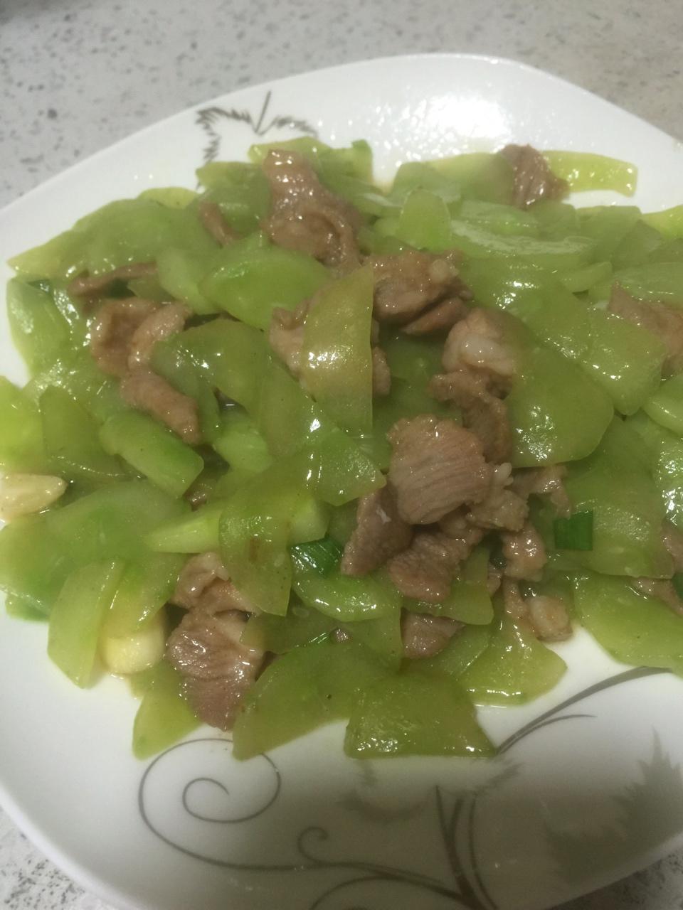 青瓜炒肉