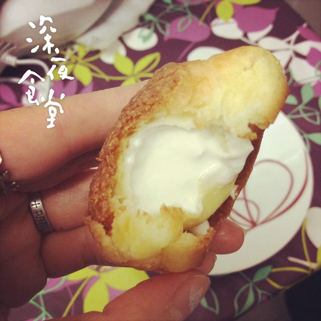 菠萝酥皮泡芙