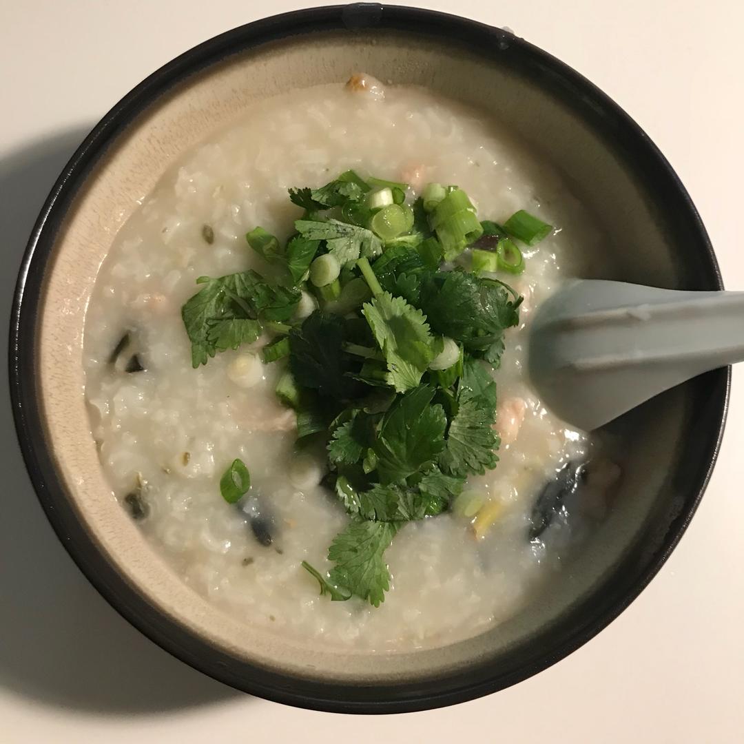 十五分钟快手之香滑皮蛋瘦肉粥(附五分钟电饭煲电压力锅更快捷方法)
