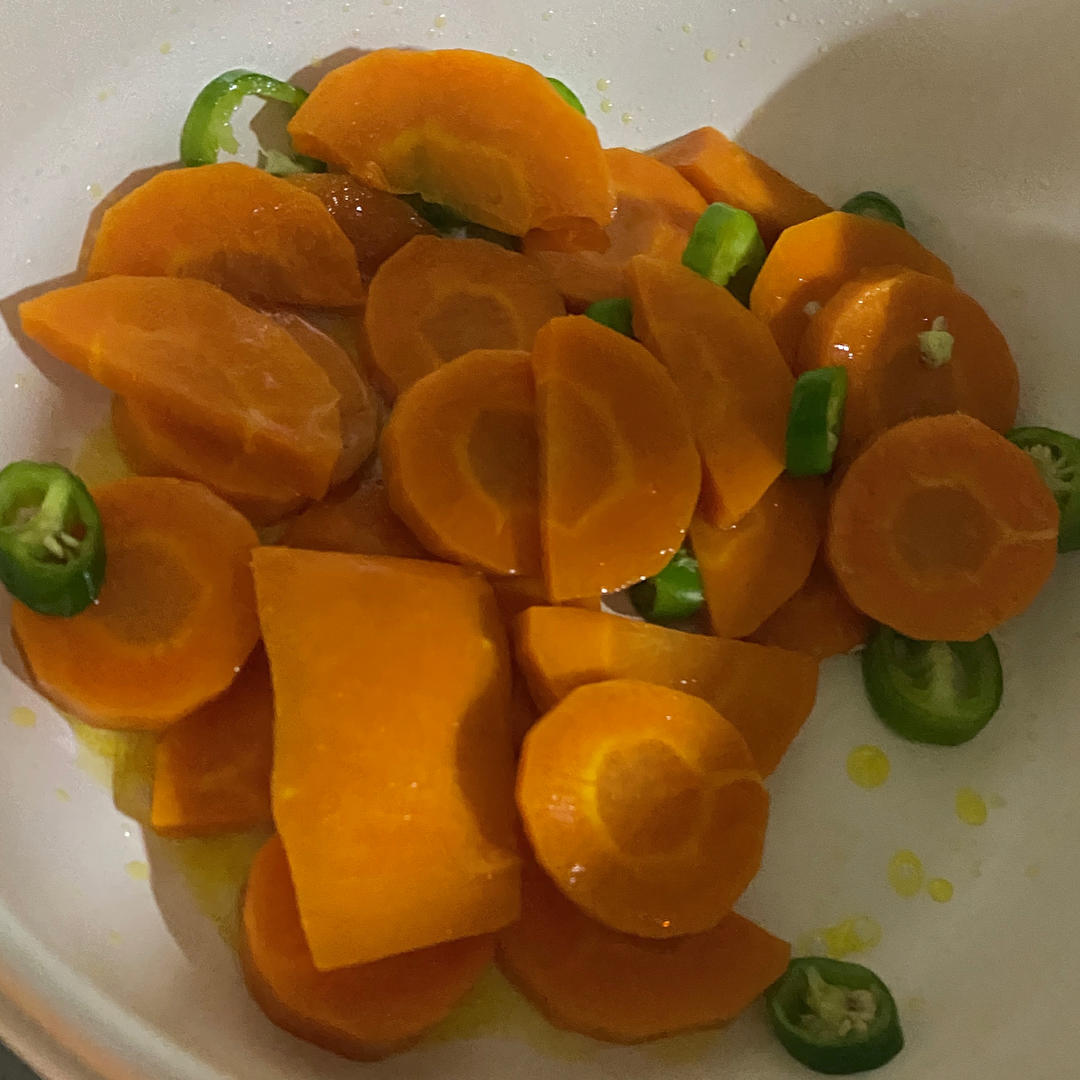 清炒胡萝卜片