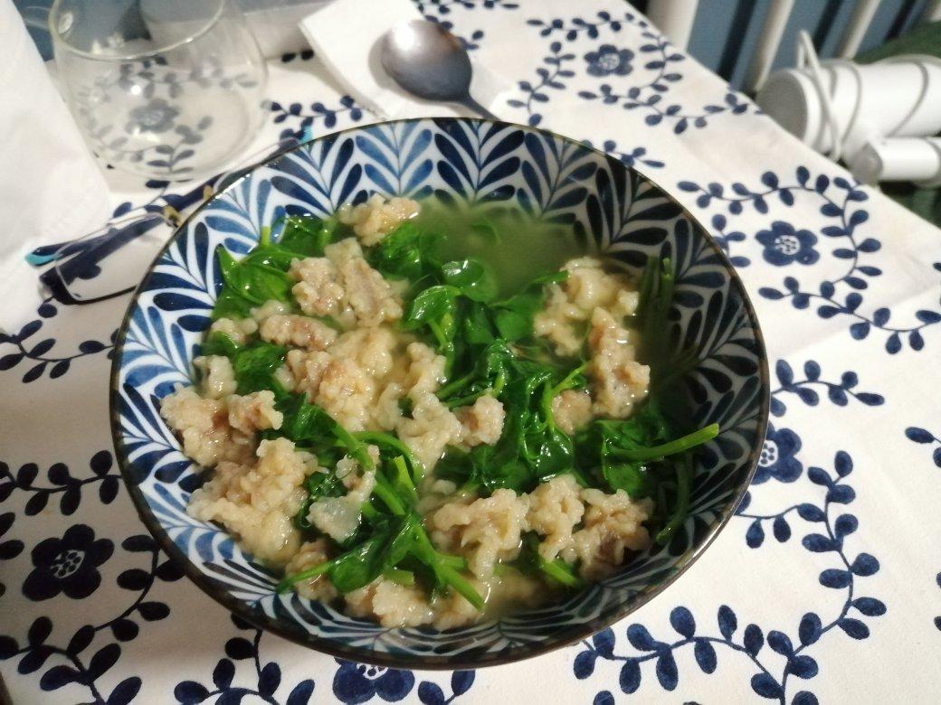 豌豆尖酥肉豆汤