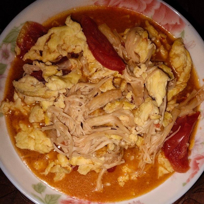 西红柿金针菇炒鸡蛋