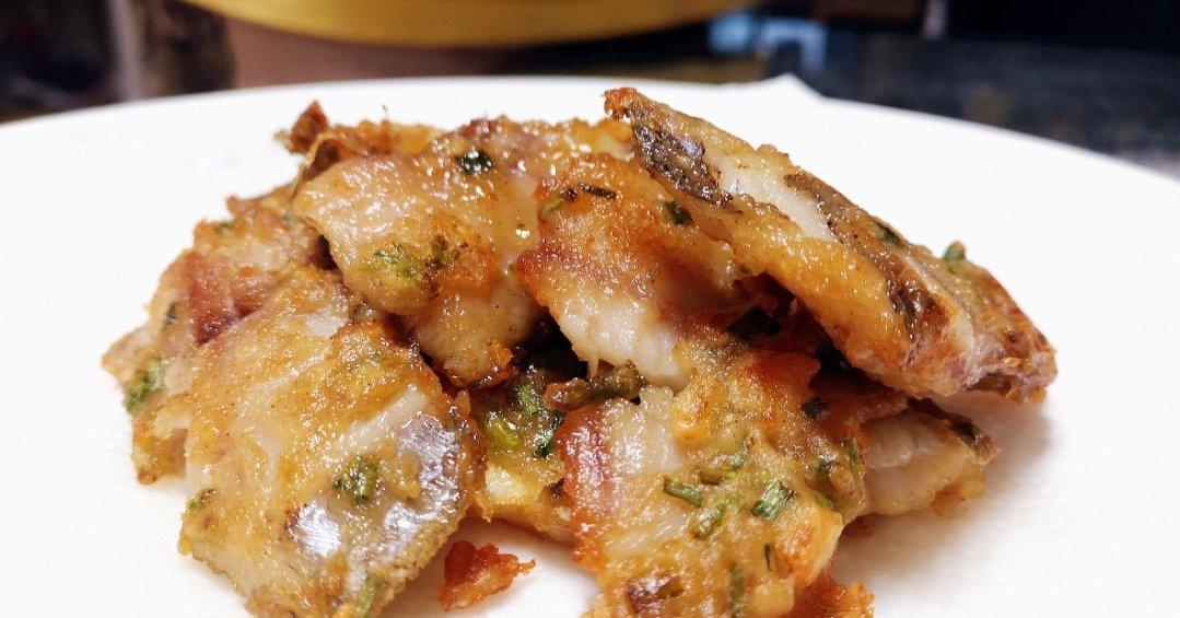 香辣酥炸银枪鱼