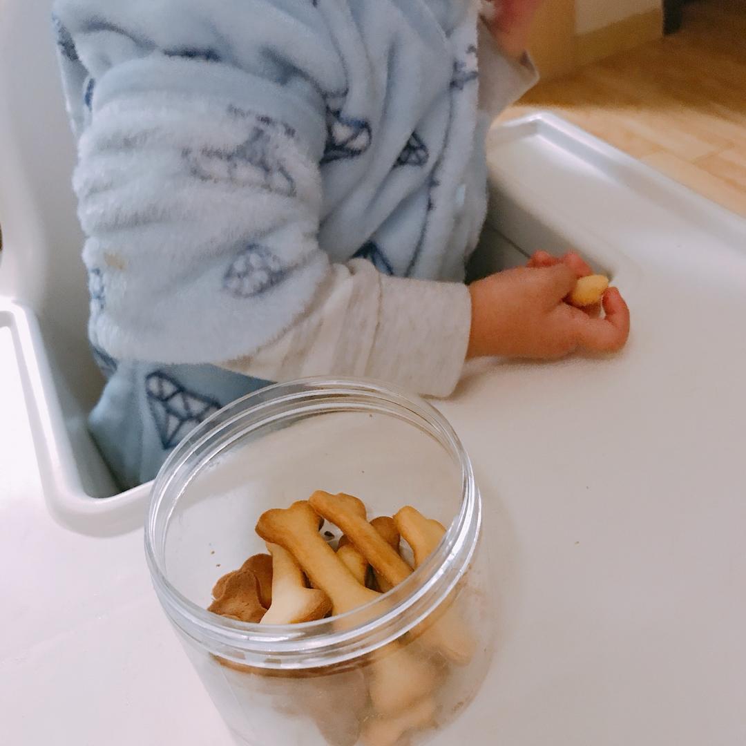 极简风炼奶小饼干