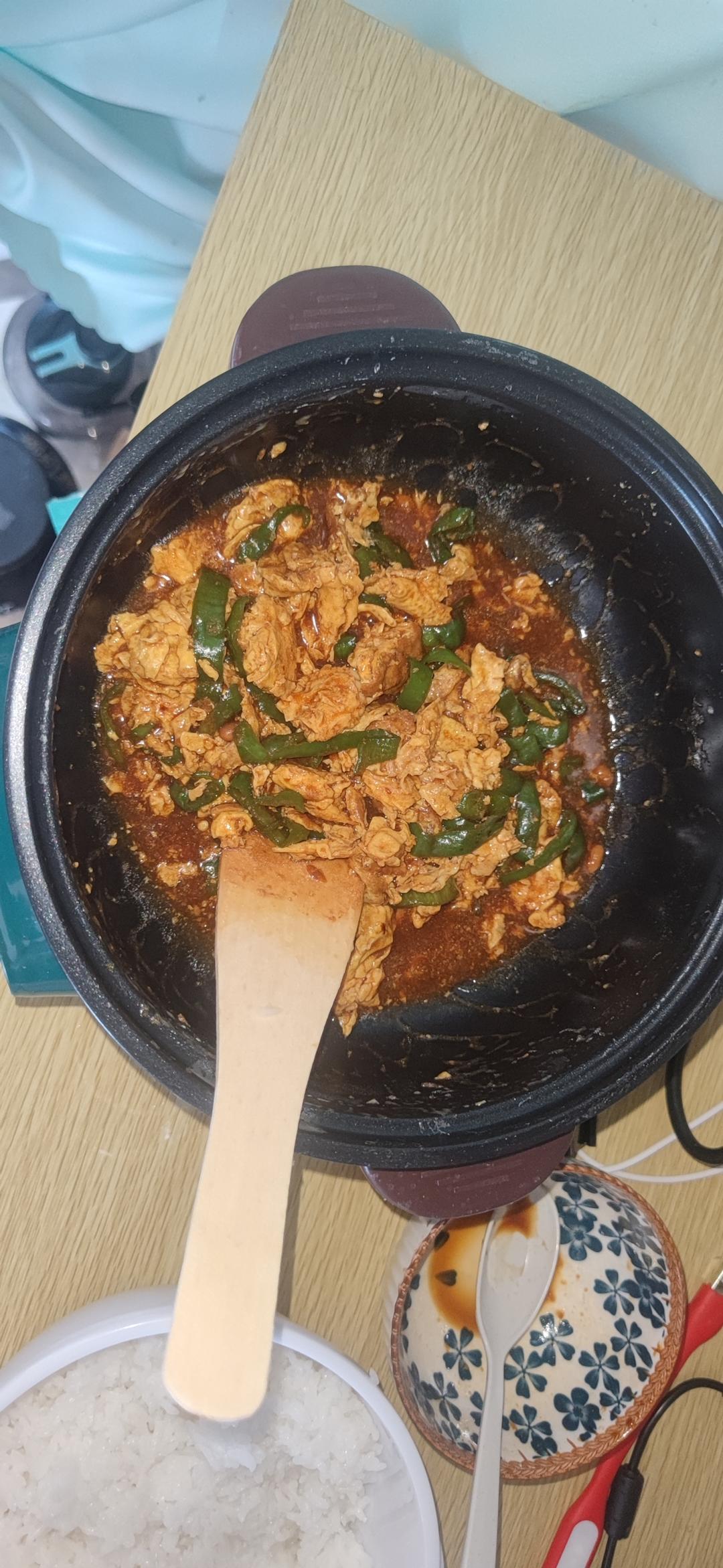超级下饭的青椒炒鸡蛋