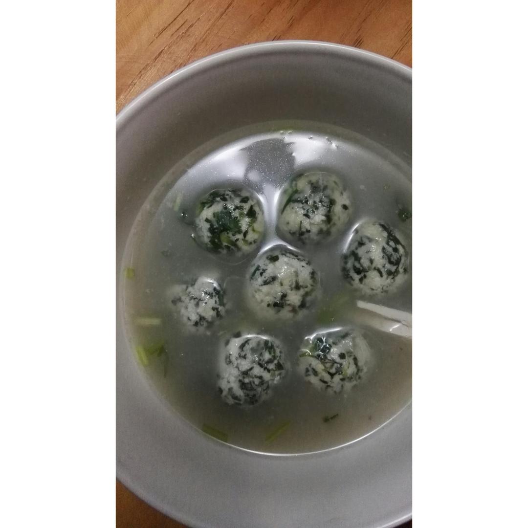 荠菜豆腐丸子汤