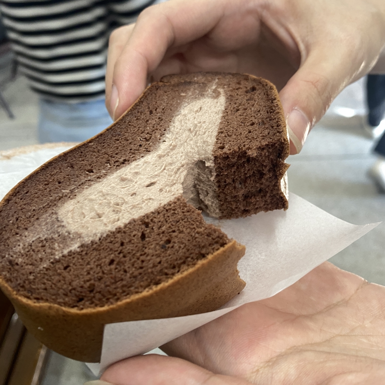 可可蛋糕卷🍰巧克力香缇奶油夹心